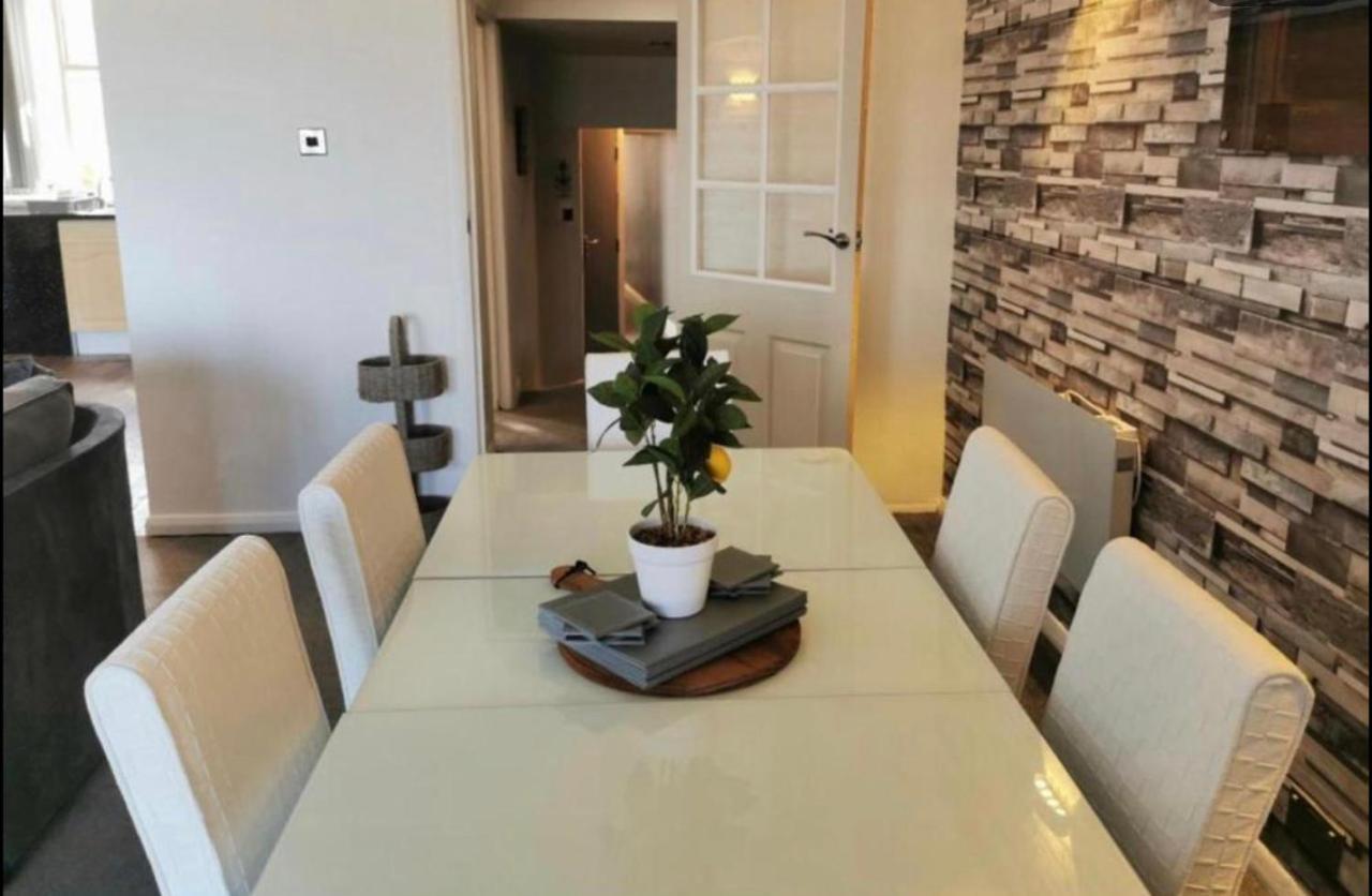 Sea View Apartment Large Balcony Whirlpool Bath 2 Bedrooms Sky Glass Tv Bridlington Esterno foto